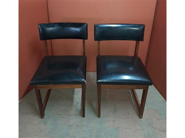 ~/upload/Lots/51509/fpywvkdzzyley/Lot 055 5x Chairs_t600x450.jpg